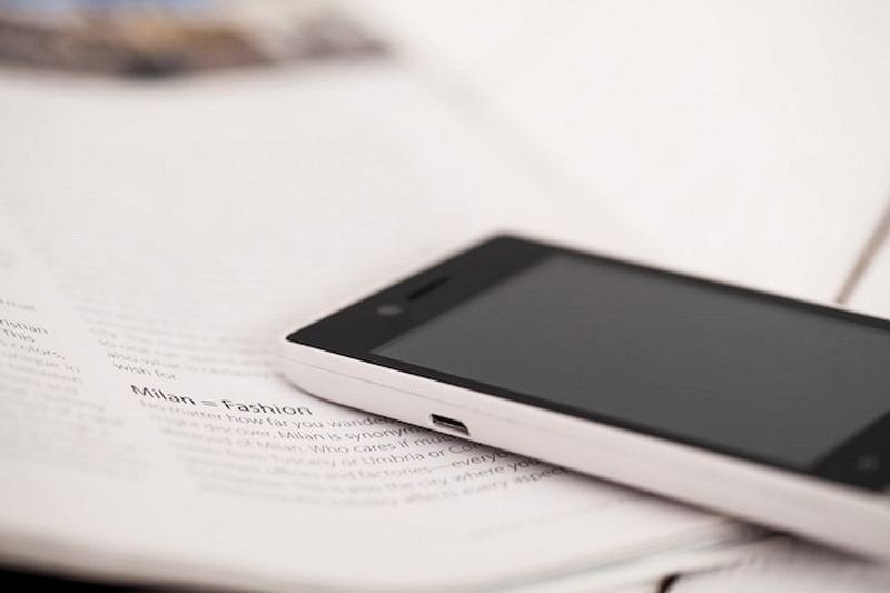 На Indiegogo показали Minimal Phone с физической клавиатурой и экраном E Ink